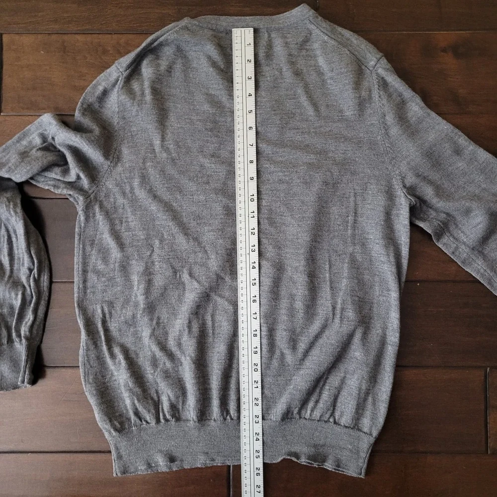 Joseph Abboud Mens XL‎ Gray 100% Merino Wool V-Neck Sweater Modern Fit Preppy